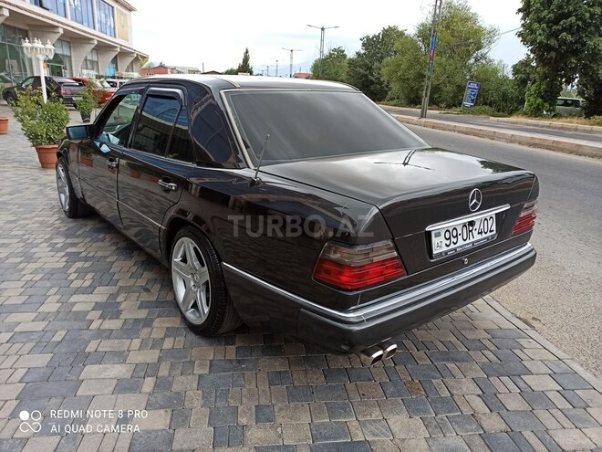Mercedes E 220 1993, 420,000 km - 2.2 l - Bakı