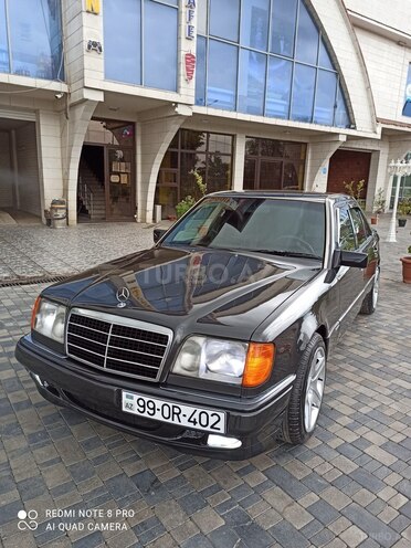 Mercedes E 220 1993, 420,000 km - 2.2 l - Bakı