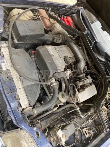 Mercedes E 220 1995, 380,000 km - 2.2 l - Bakı