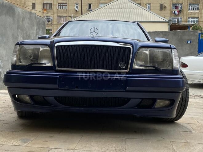 Mercedes E 220 1995, 380,000 km - 2.2 l - Bakı
