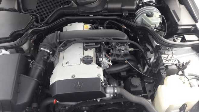 Mercedes E 200 2000, 181,118 km - 2.0 l - Bakı