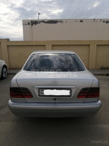 Mercedes E 280 1999, 412,000 km - 2.8 l - Bakı