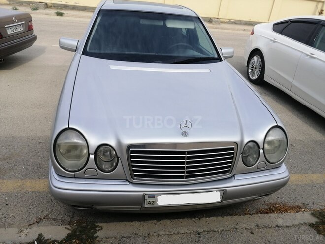 Mercedes E 280 1999, 412,000 km - 2.8 l - Bakı