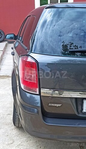 Opel Astra 2009, 88,000 km - 1.4 l - Bakı