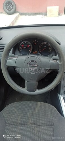 Opel Astra 2009, 88,000 km - 1.4 l - Bakı