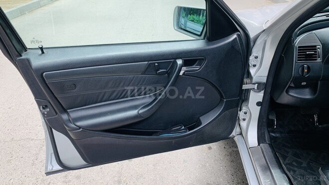 Mercedes C 230 2000, 221,000 km - 2.3 l - Sumqayıt