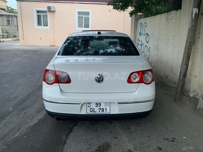 Volkswagen Passat 2005, 300,000 km - 2.0 л - Bakı