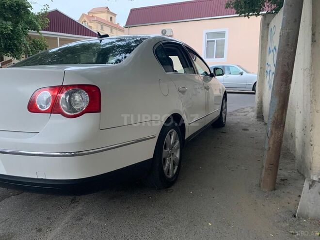 Volkswagen Passat 2005, 300,000 km - 2.0 л - Bakı