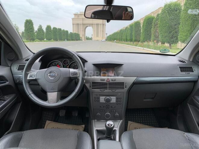 Opel Astra 2005, 173,000 km - 1.4 l - Gəncə