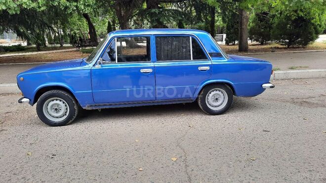 LADA (VAZ) 21011 1980, 255,000 km - 1.5 л - Gəncə