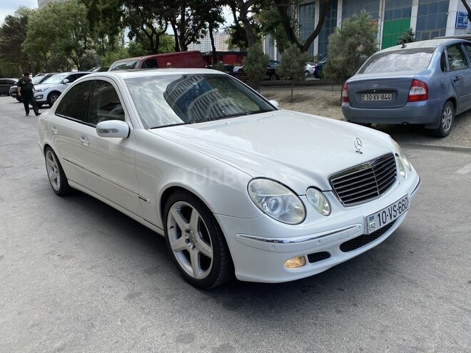 Mercedes E 240 2004, 277,000 km - 2.6 l - Bakı