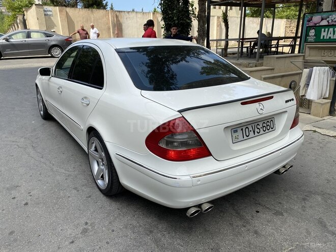 Mercedes E 240 2004, 277,000 km - 2.6 l - Bakı