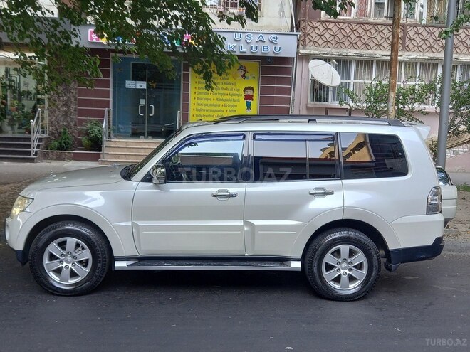 Mitsubishi Pajero 2008, 185,000 km - 3.0 l - Bakı