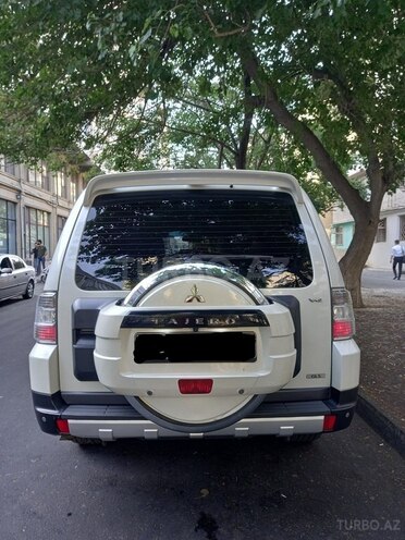 Mitsubishi Pajero 2008, 185,000 km - 3.0 l - Bakı