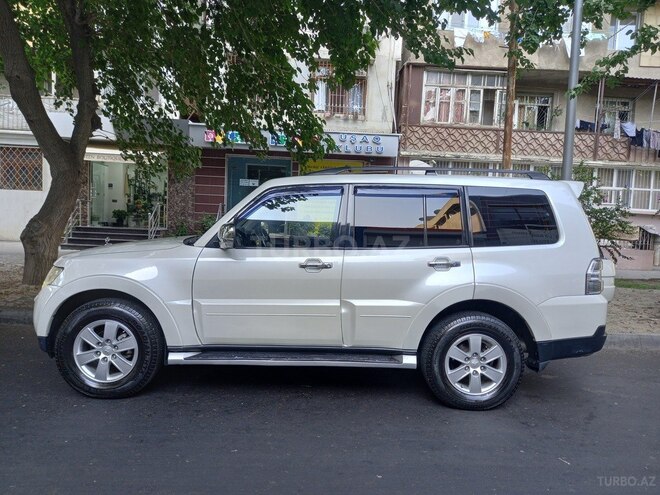 Mitsubishi Pajero 2008, 185,000 km - 3.0 l - Bakı