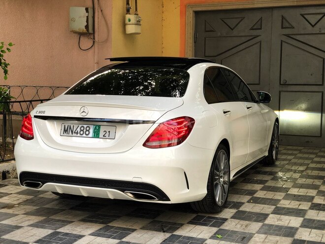 Mercedes C 300 2018, 33,000 km - 2.0 л - Bakı