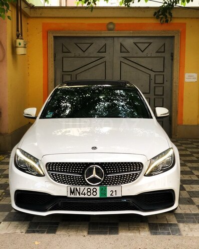 Mercedes C 300 2018, 33,000 km - 2.0 л - Bakı