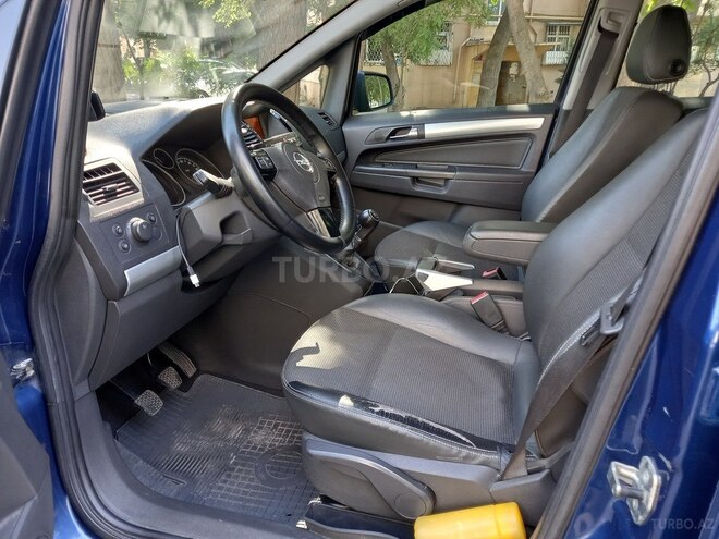 Opel Zafira 2009, 262,000 km - 1.7 l - Bakı