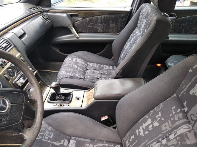 Mercedes E 230 1995, 385,325 km - 2.3 l - İmişli