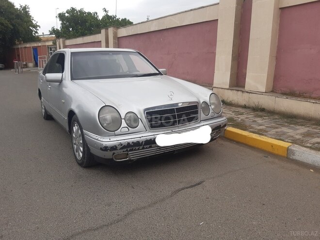 Mercedes E 220 1998, 850,000 km - 2.2 l - Tovuz