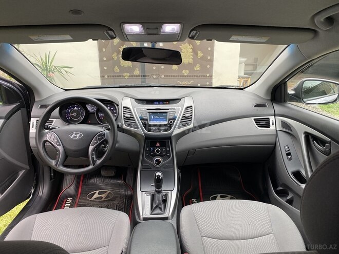 Hyundai Elantra 2015, 89,000 km - 1.8 l - Balakən