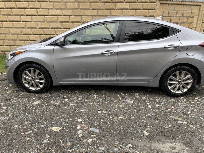 Hyundai Elantra 2015, 89,000 km - 1.8 l - Balakən