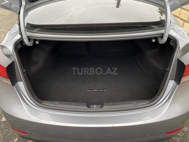 Hyundai Elantra 2015, 89,000 km - 1.8 l - Balakən