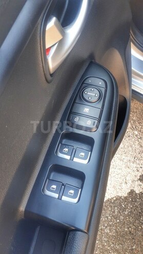 Kia Rio X-Line 2018, 70,021 km - 1.6 l - Bakı