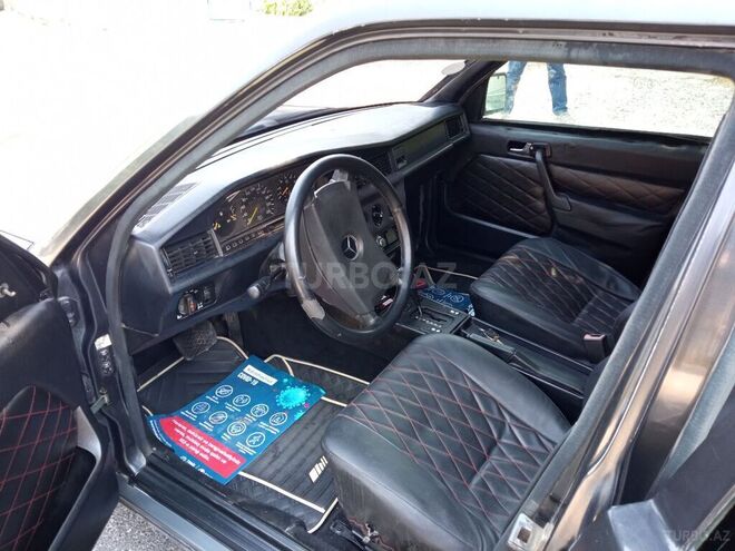 Mercedes 190 1990, 235,680 km - 2.6 l - Bakı