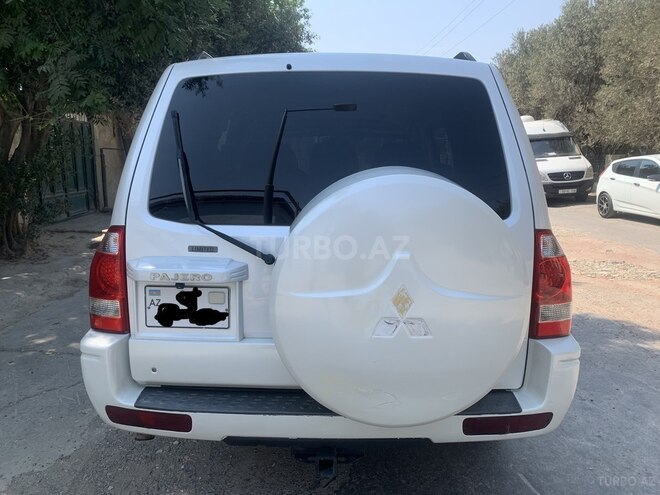 Mitsubishi Pajero 2002, 282,000 km - 3.8 l - Bakı