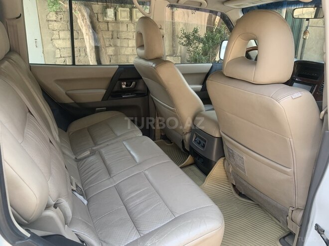 Mitsubishi Pajero 2002, 282,000 km - 3.8 l - Bakı