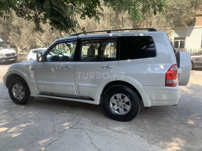 Mitsubishi Pajero 2002, 282,000 km - 3.8 l - Bakı