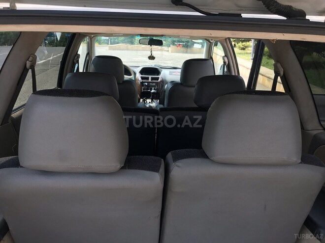 Mitsubishi Chariot 2000, 261,111 km - 2.4 l - Qusar