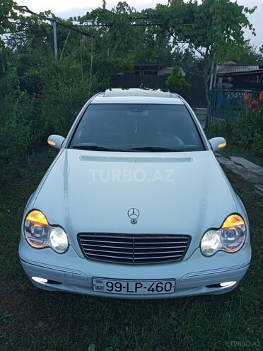 Mercedes C 240 2001, 266,160 km - 2.6 l - Zaqatala