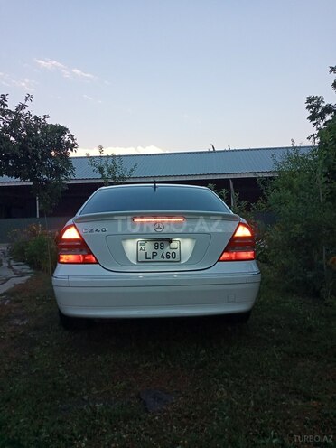 Mercedes C 240 2001, 266,160 km - 2.6 l - Zaqatala