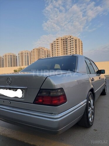 Mercedes E 280 1995, 378,000 km - 2.8 l - Bakı