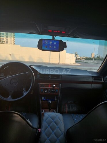 Mercedes E 280 1995, 378,000 km - 2.8 l - Bakı