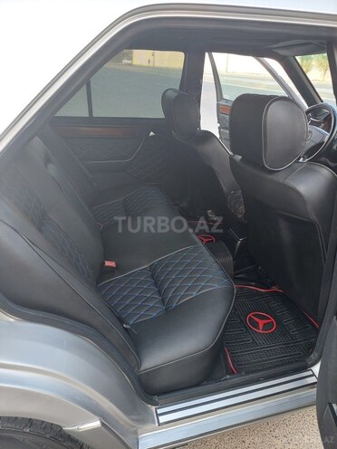 Mercedes E 280 1995, 378,000 km - 2.8 l - Bakı