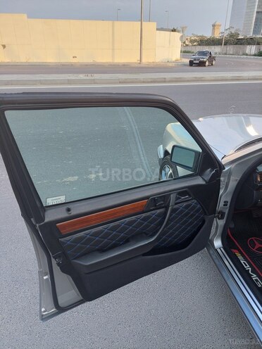 Mercedes E 280 1995, 378,000 km - 2.8 l - Bakı