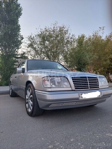 Mercedes E 280 1995, 378,000 km - 2.8 l - Bakı