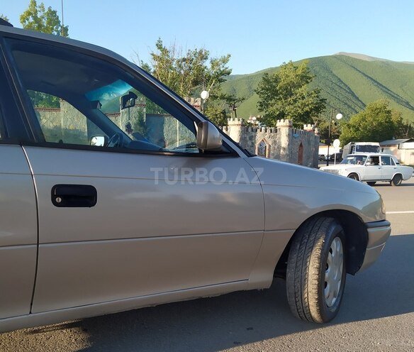 Opel Astra 1997, 510,000 km - 1.6 l - Şəki