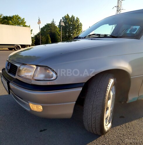 Opel Astra 1997, 510,000 km - 1.6 l - Şəki