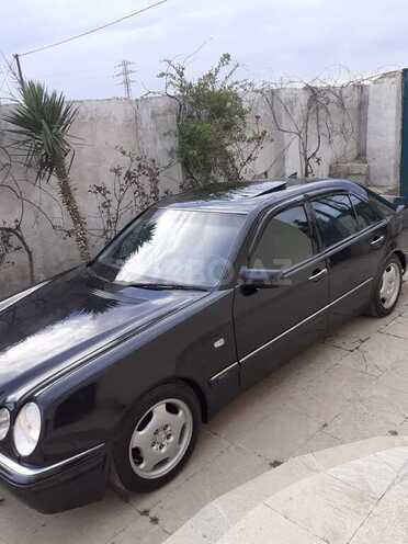 Mercedes E 240 1998, 380,000 km - 2.4 l - Bakı