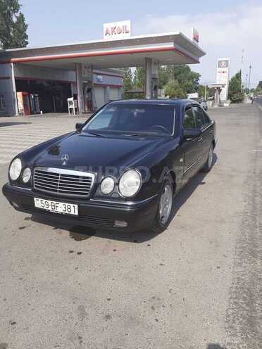 Mercedes E 240 1998, 380,000 km - 2.4 l - Bakı