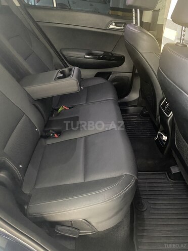 Kia Sportage 2018, 97,043 km - 2.0 l - Bakı