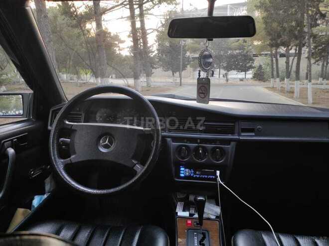 Mercedes 190 1989, 198,215 km - 2.0 l - Bakı