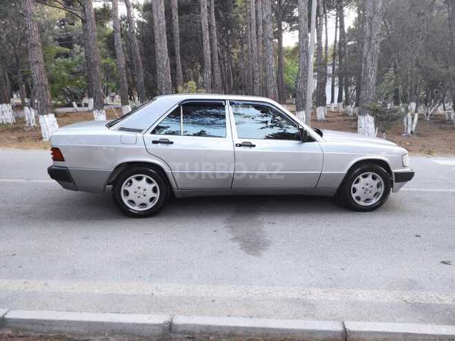Mercedes 190 1989, 198,215 km - 2.0 l - Bakı