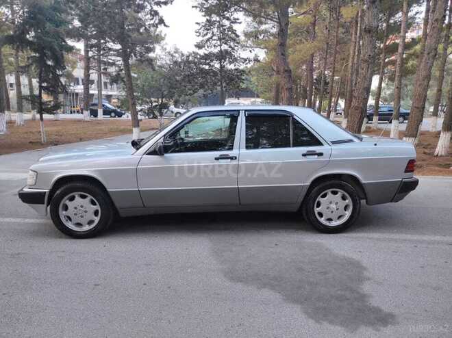 Mercedes 190 1989, 198,215 km - 2.0 l - Bakı
