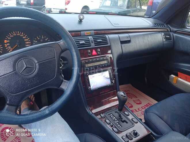 Mercedes E 240 1997, 324,000 km - 2.6 л - Bakı