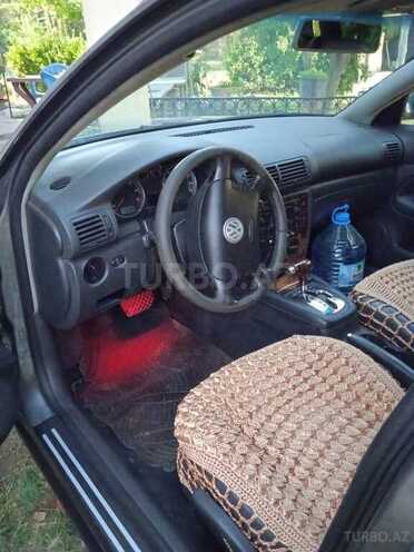 Volkswagen Passat 2003, 280,000 km - 1.8 l - Bakı